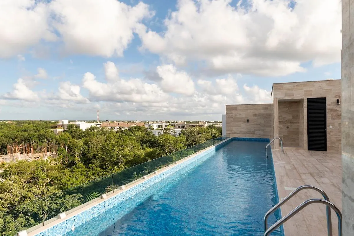 Brand New Studio With King Bed And Rooftop Pool トゥルム 0*,  メキシコ